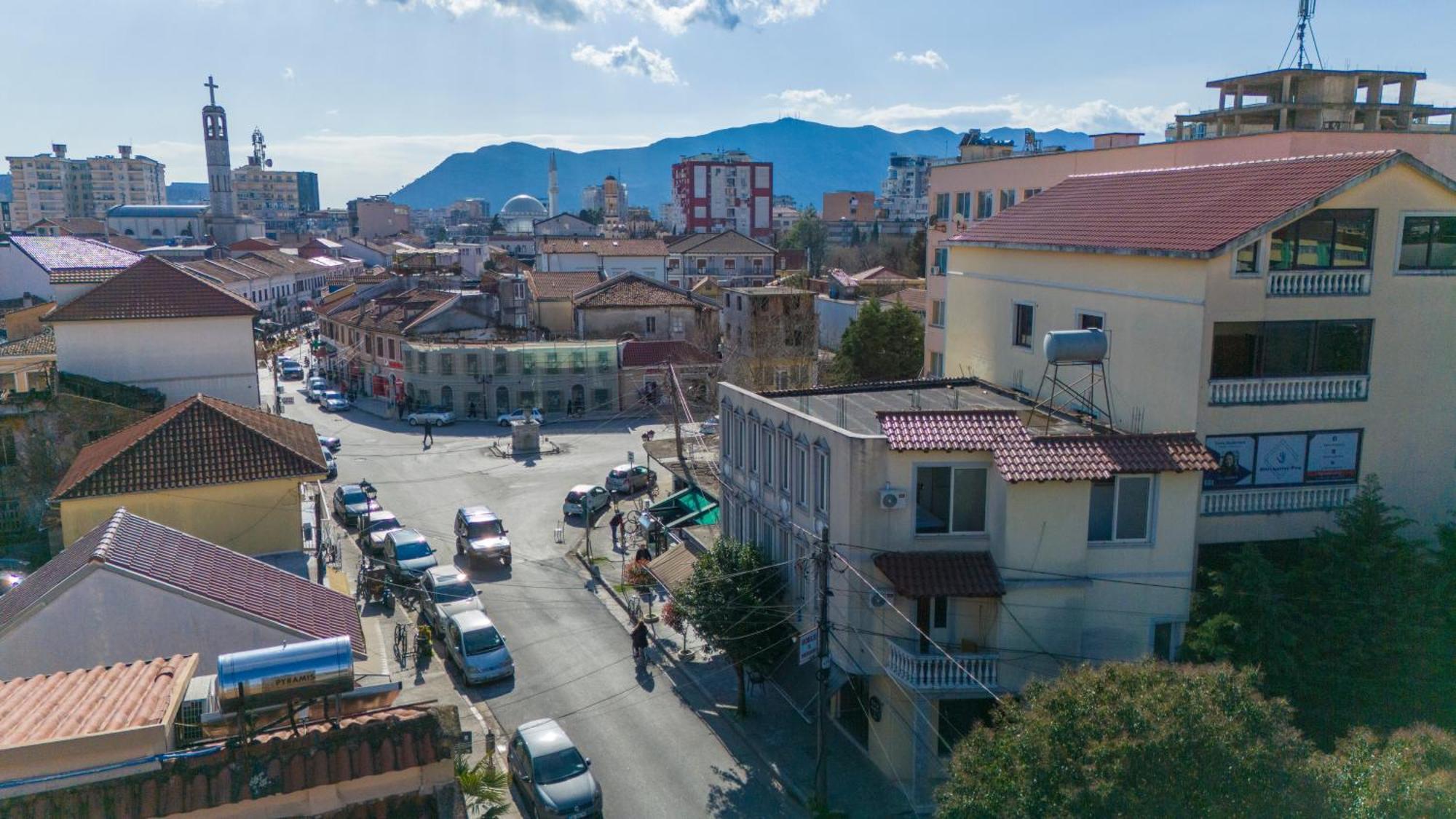 Golden Sleep Hostel Shkodër Exterior foto